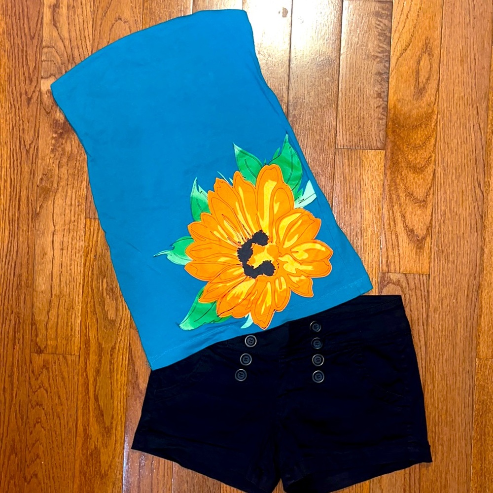 Rue 21 floral strapless & black button shorts outfit medium